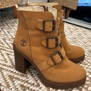 NWOT Women’s Timberland Boots